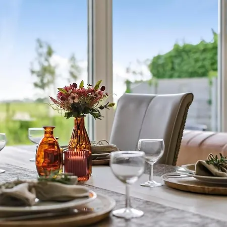 Huswell - Bungalow With Garden At 5 Minutes From The Beach Holiday home De Haan